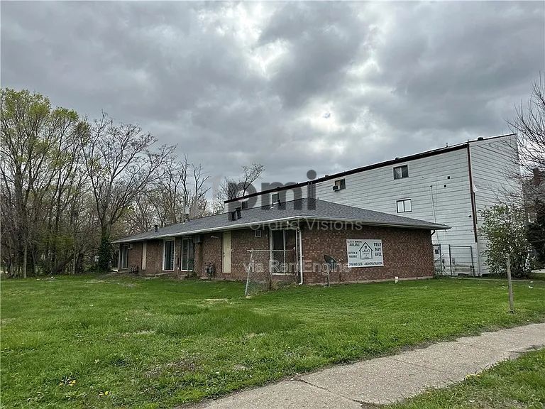 Foto principal - 1624 N Water St