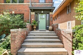 Building Photo - 132 N 33rd St