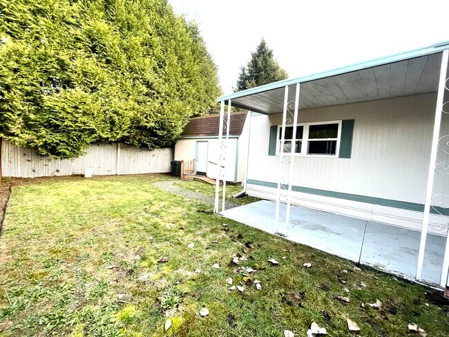 Foto del edificio - 2322 Tacoma Rd E