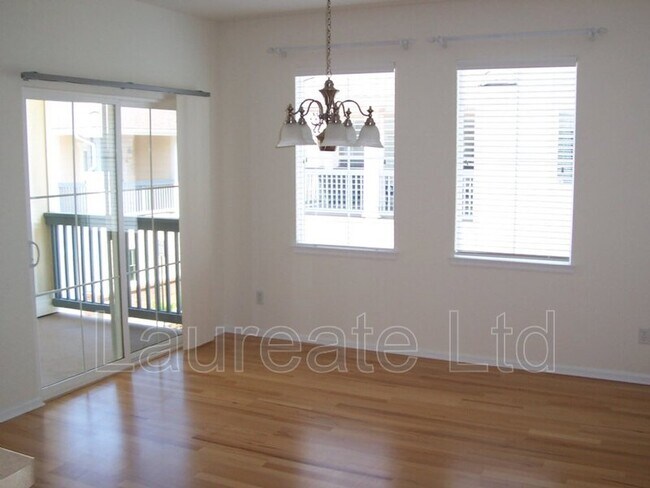 Foto del edificio - 194 Whitehaven Cir