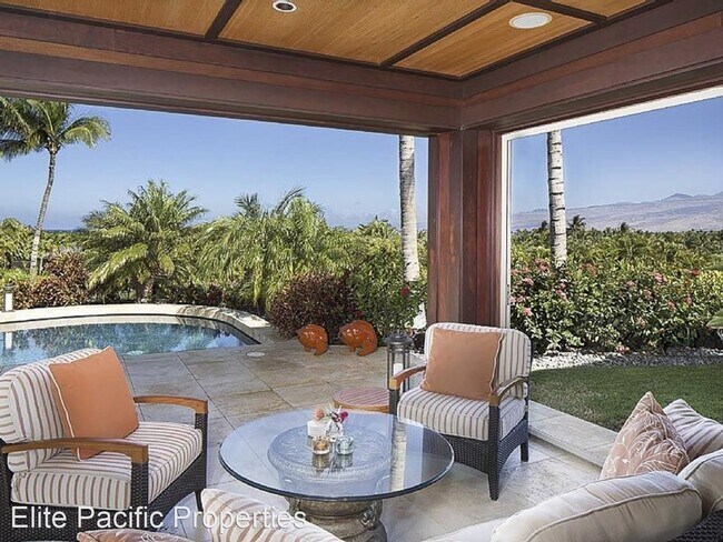 Building Photo - 4 br, 4.5 bath House - 68-139 Pakaua Place