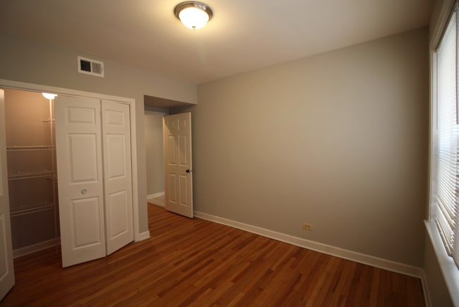 Bedroom Closet - 4250 N Keystone Ave