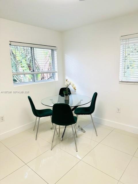 Foto del edificio - 1030 NE 80th St