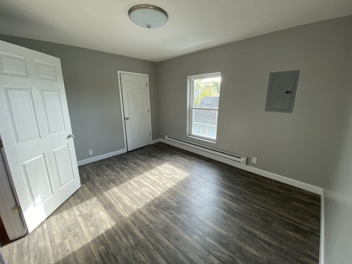 Foto principal - 1723 Greenbush St