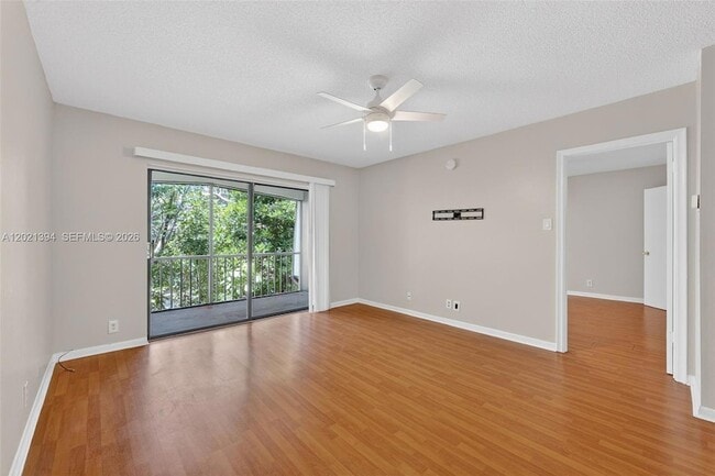 Building Photo - 3119 Oakland Shores Dr