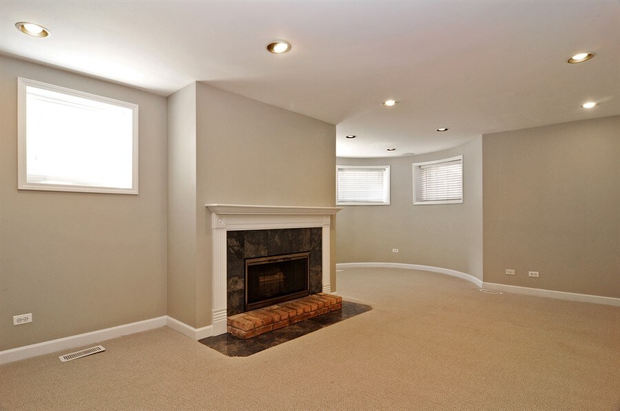 Living Room - 1058 W Armitage Ave