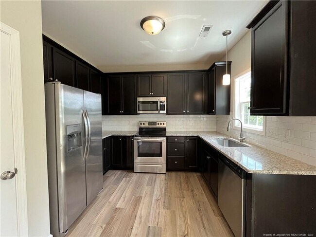 Building Photo - 3323 Antler Dr