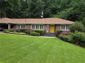 Building Photo - 2129 Pine Forest Dr NE