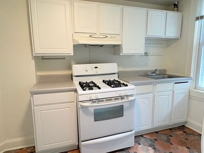 Photo - 3209 Guilford Ave Apartment
