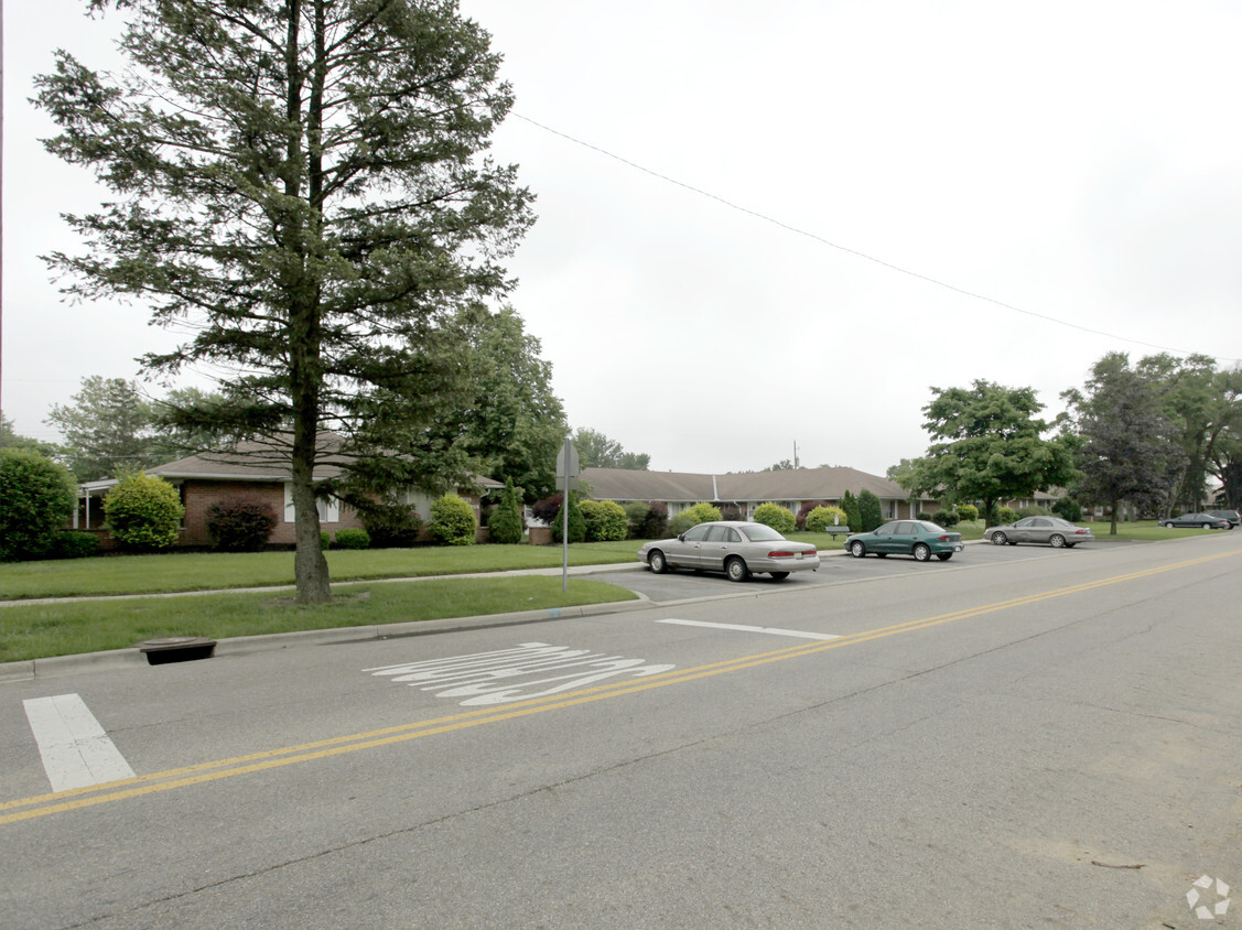 Foto del edificio - 110 Sturbridge Rd