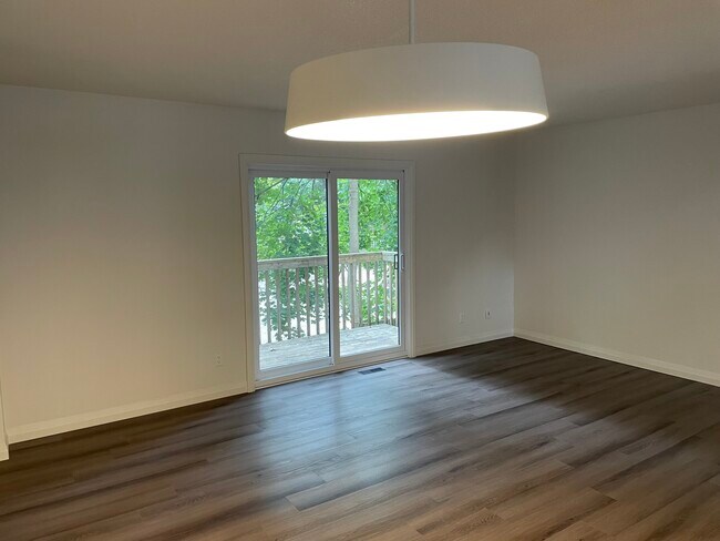 Building Photo - Huronia Village