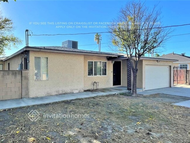 Building Photo - 9233 Kewen Ave