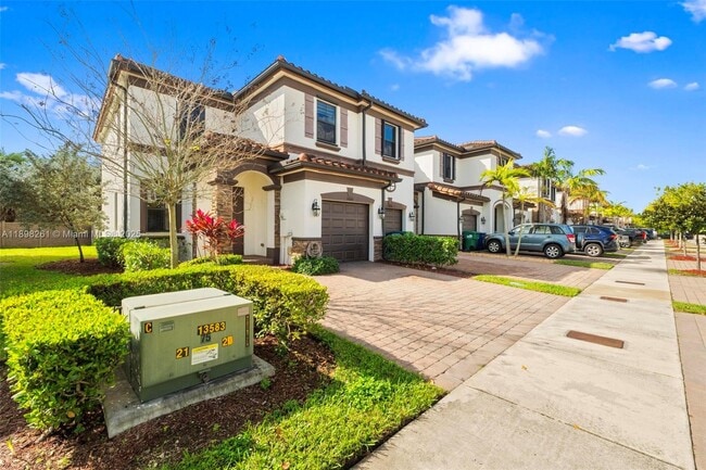 Foto del edificio - 9000 NW 183rd St