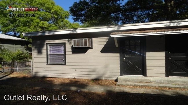 Building Photo - 718 Putnam Ave