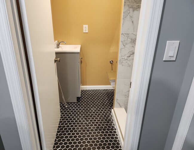 Foto del edificio - 61 Graham Ave