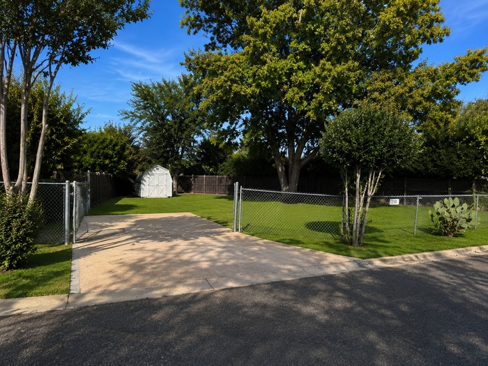 Foto del edificio - Lot for Your Mobile Home With Utilities