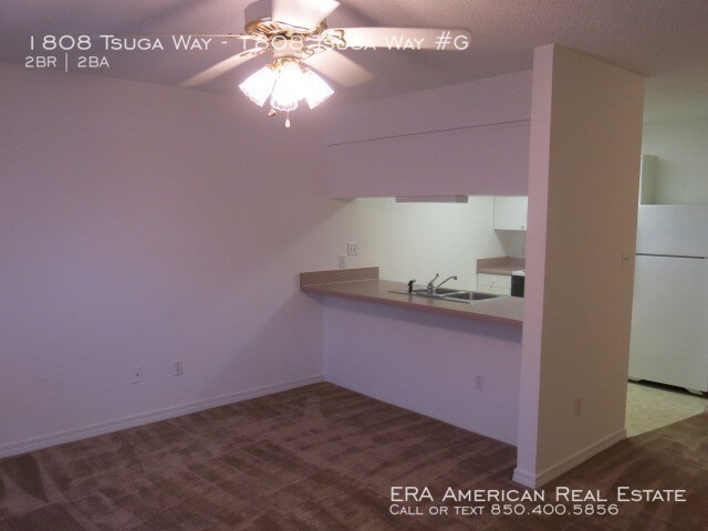 Building Photo - Washer & Dryer in unit!