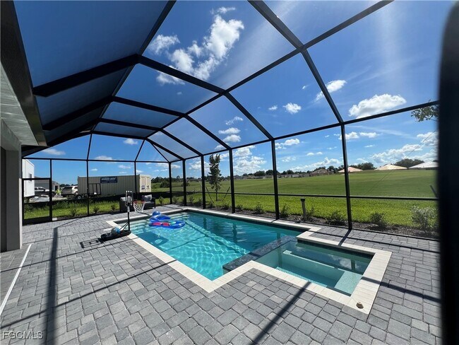 Foto del edificio - 20681 Copperhead Dr