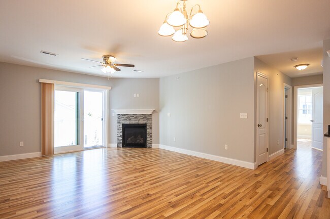 Foto del edificio - 13 Gray Coach Ln