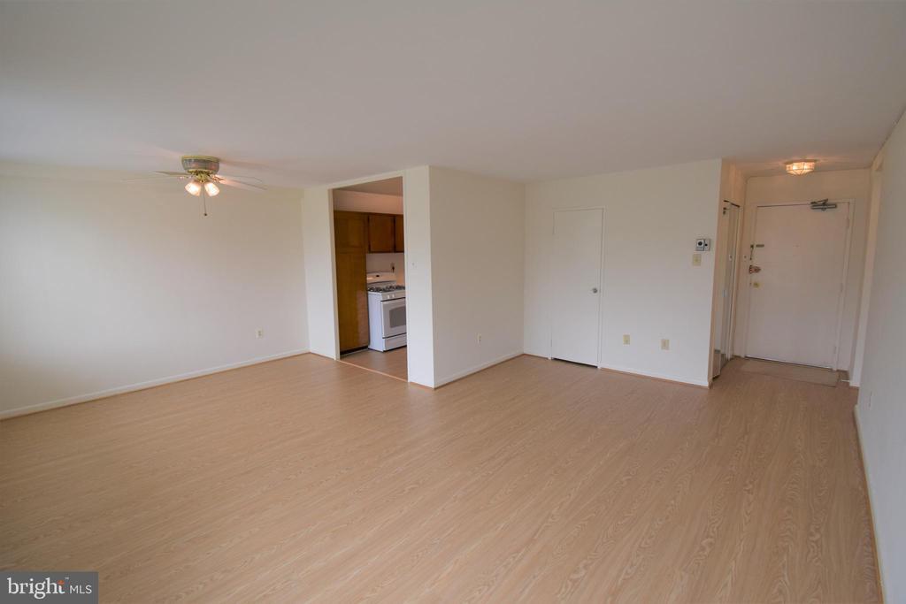 Foto principal - 6641 Wakefield Dr