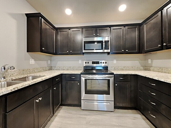 Foto del edificio - 103 SW Rose St