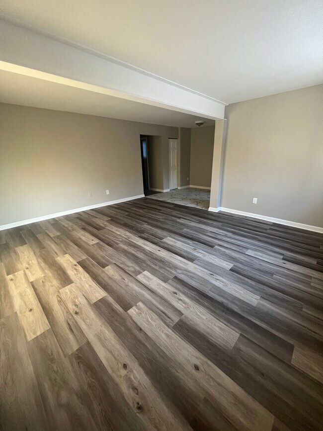 Foto del edificio - Royal Ledges at Hyde Park