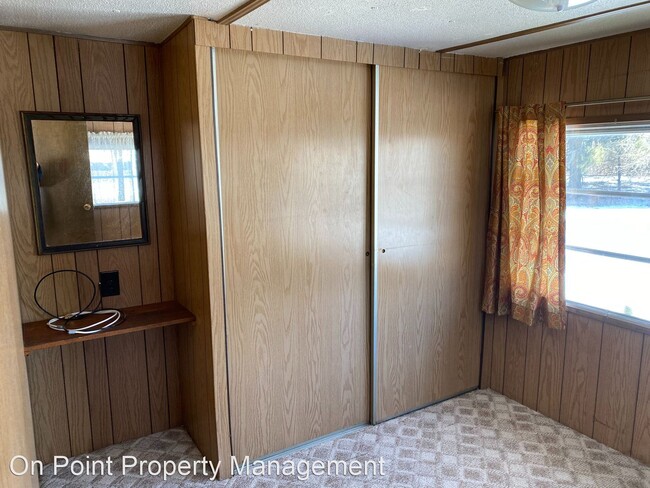 Building Photo - 2 br, 1 bath House - 3765 Birch Run Rd
