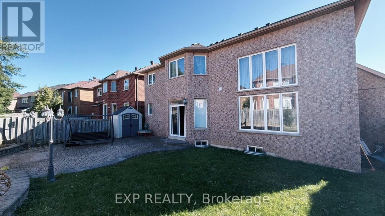 Building Photo - 17 Country Ridge Dr