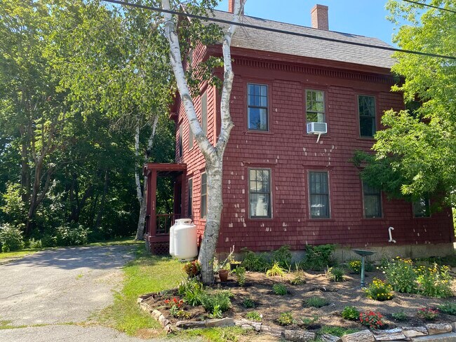 Building Photo - 504 Middle St