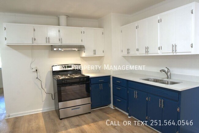 Foto del edificio - 4060 Cresthaven Rd
