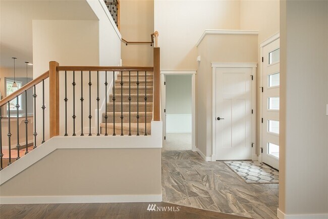 Building Photo - 15322 Manor Way