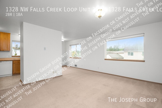 Foto del edificio - 1328 NW Falls Creek Loop