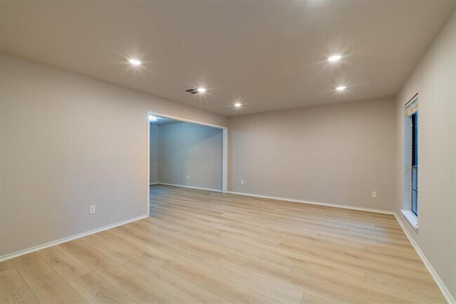 Foto del edificio - 8007 Buckshot Trail