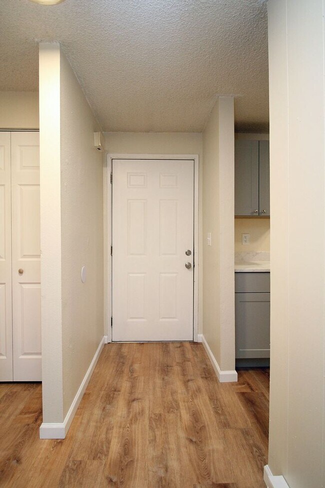 Foto del edificio - 5704 SW Beaverton Hillsdale Hwy