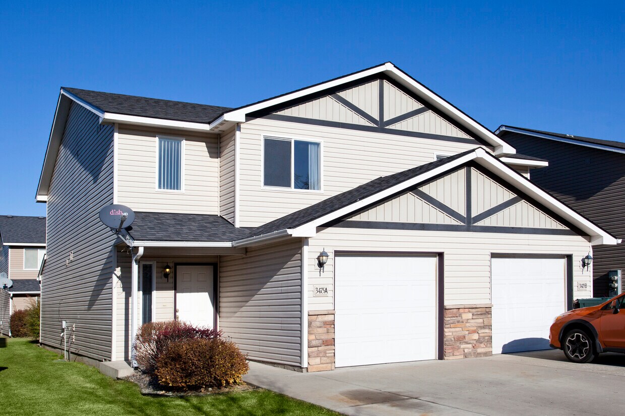 Crystal Creek Duplexes Apartments in Post Falls, ID