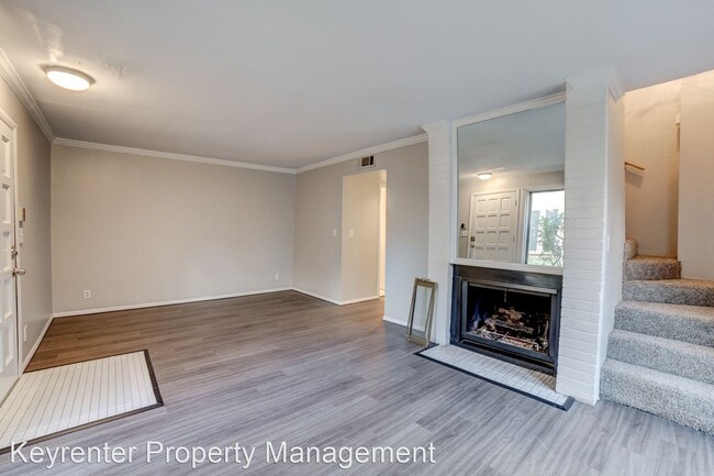 Building Photo - 2 br, 1 bath House - 4822 S Victor Ave