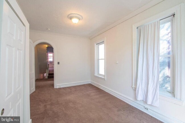 Building Photo - 2039 N Gratz St