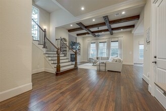 Building Photo - 622 Pink Azalea Trail