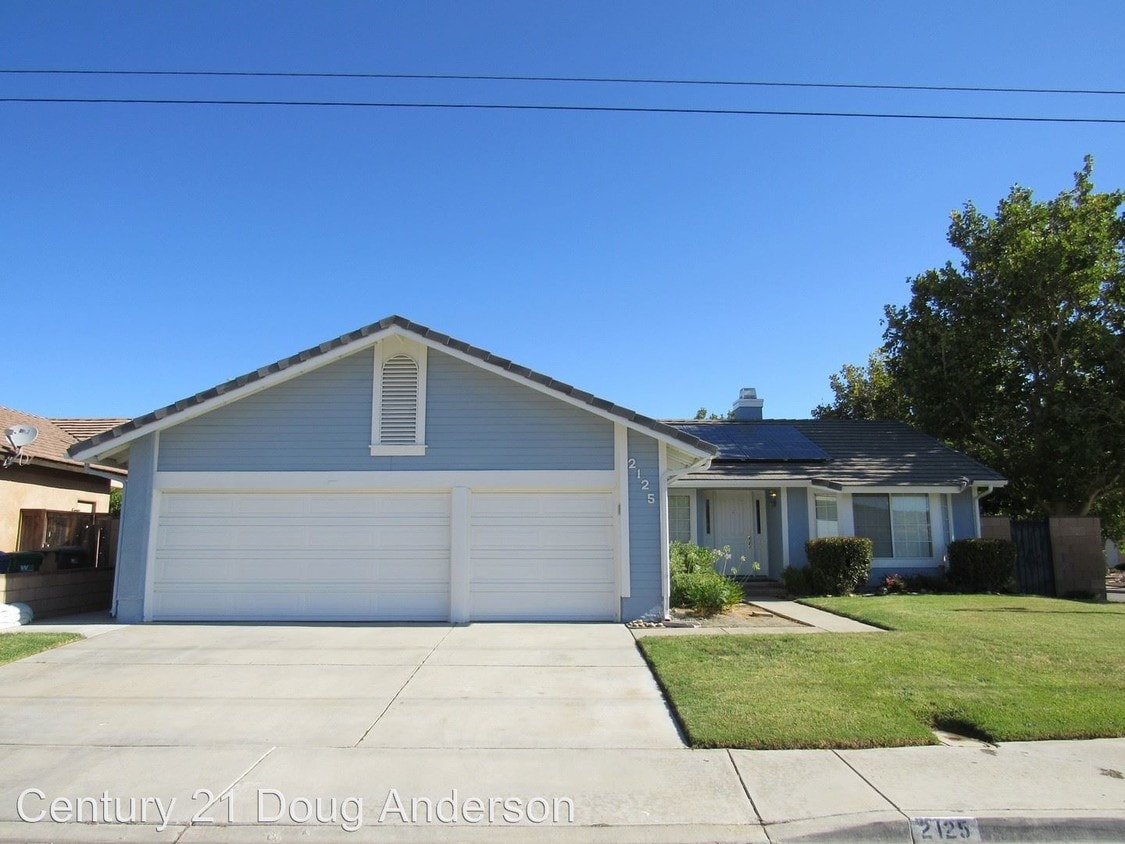 Primary Photo - 3 br, 2 bath House - ***2125 WEST AVENUE P-8