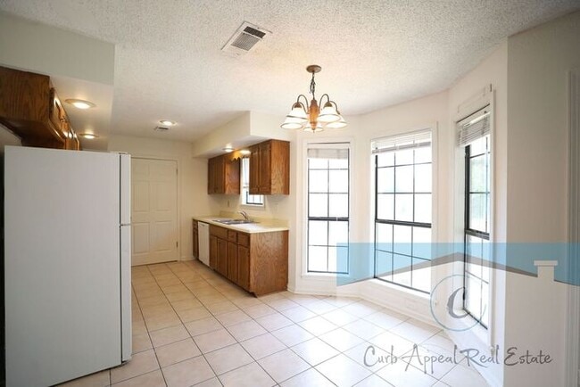 Building Photo - Beautiful 3 bed / 2 bath home - Nettleton