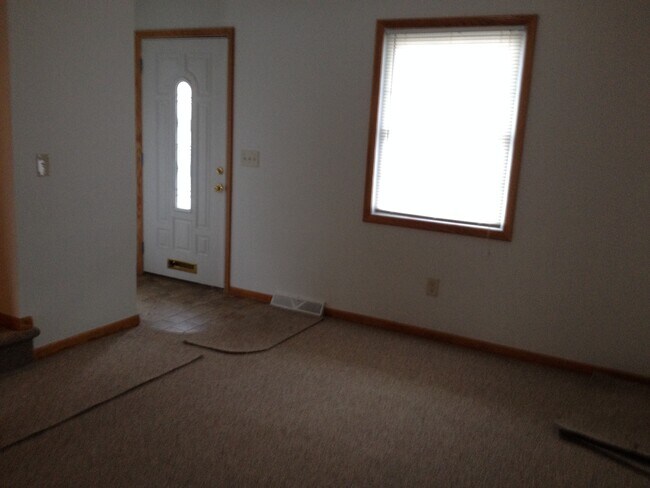Living Room - 3678 W Lake Rd
