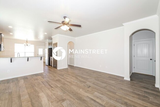 Building Photo - 4 Bedroom Pet-Friendly Home in OKLAHOMA CITY, OK with Main Street Renewal
