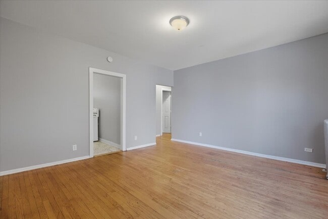 Building Photo - 6716 S Merrill Ave