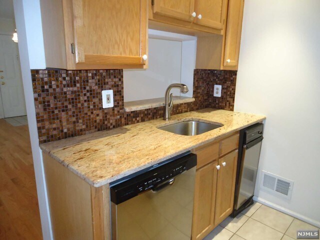 Foto del edificio - 1275 Hibiscus Ct