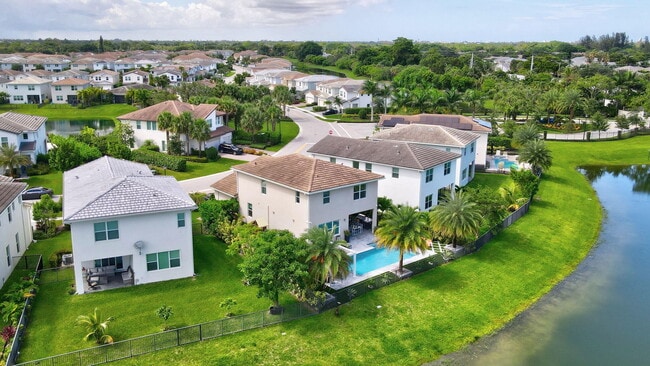 Building Photo - 990 Veleiros Blvd