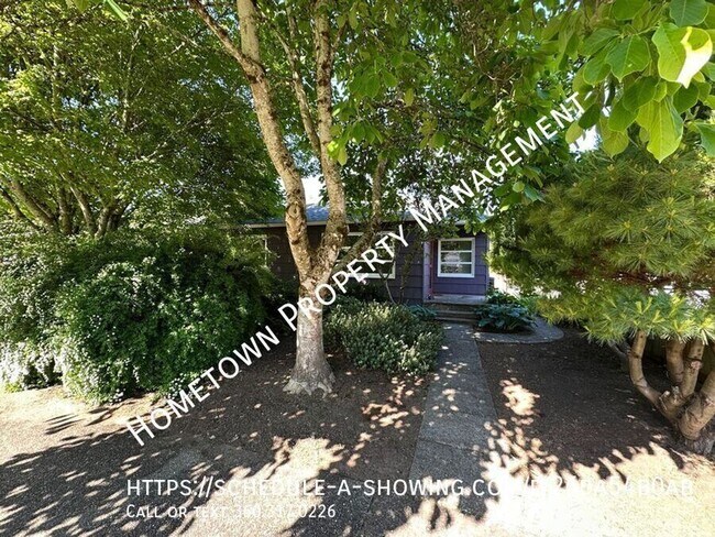 Foto del edificio - 1613 Garrison St NE