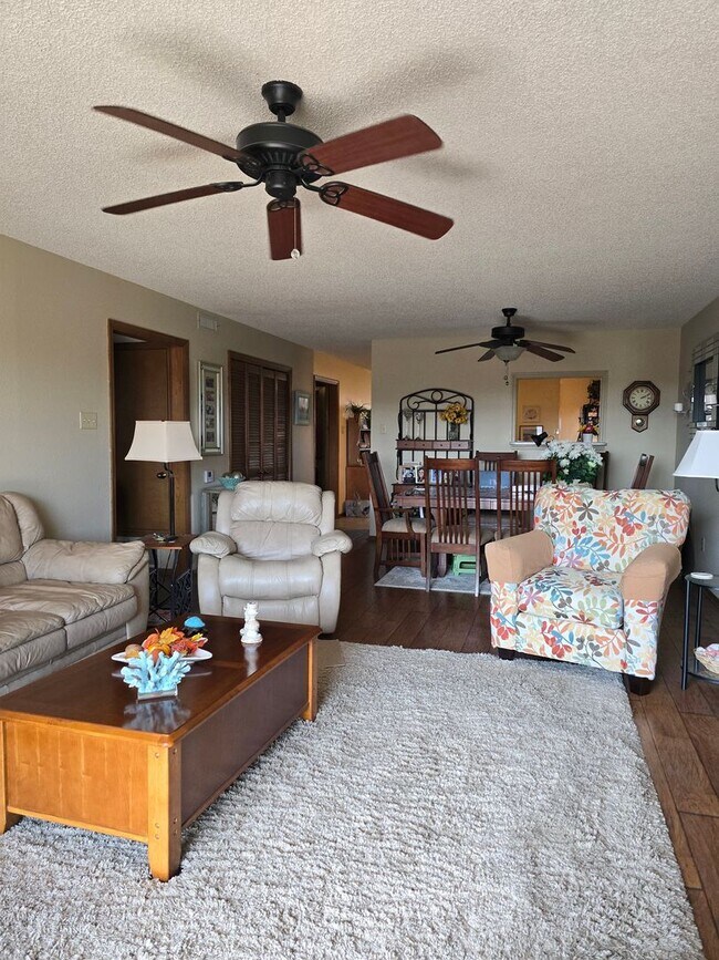Foto del edificio - 2/2 Over 55 Condominium Community