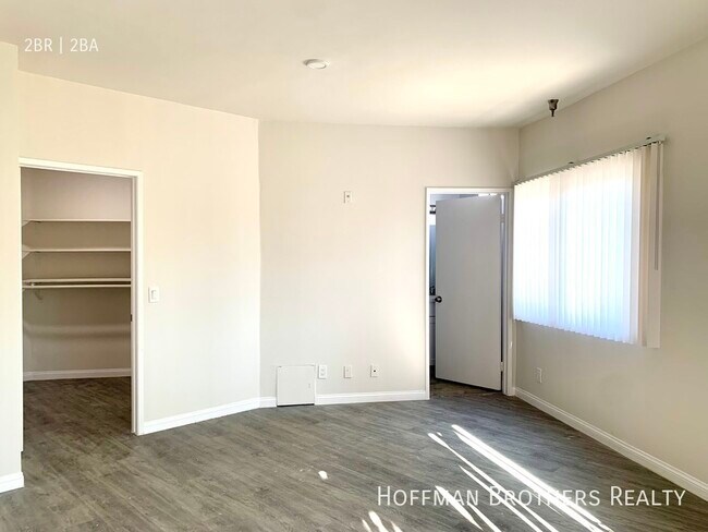 Building Photo - 2724 Abbot Kinney Blvd