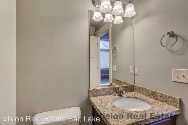 Building Photo - 11652 Stafford View Dr