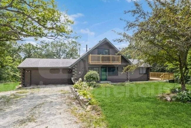 Building Photo - 32487 K Ave